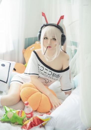 《女员工的滋味》3在线观看