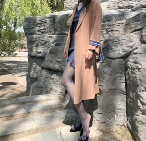 女教师hd中字版高清费看