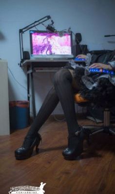 污到下面流水的小说
