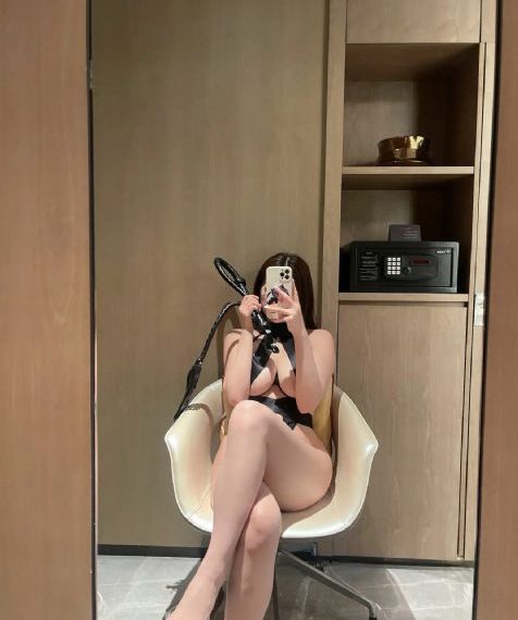 红色假期黑色婚礼 电影中字