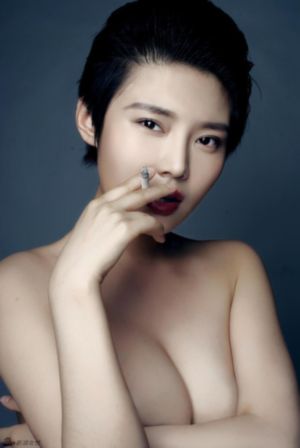 隔壁姐妹们