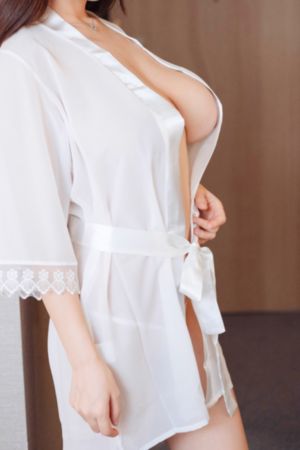 给女王口舌服务∨k