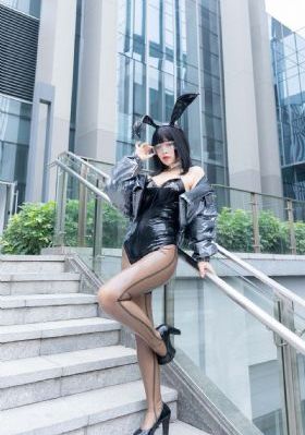 年轻的邻居的阿姨3