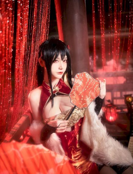 美女的尿口免费