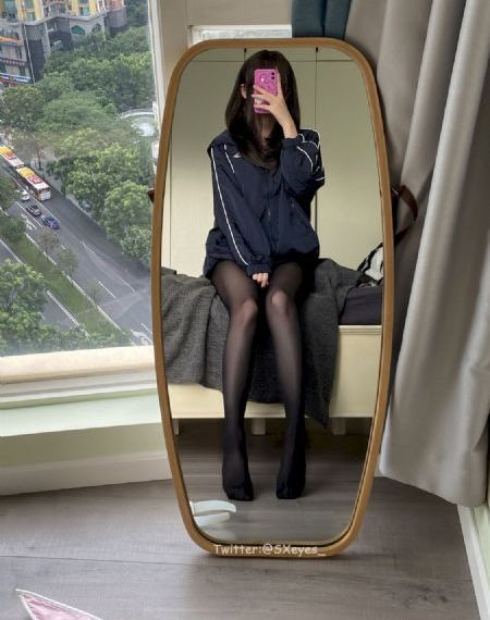 年轻的女邻居hd中字免费观看