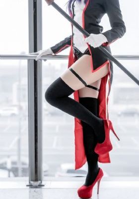 公妇借种乱h日出水